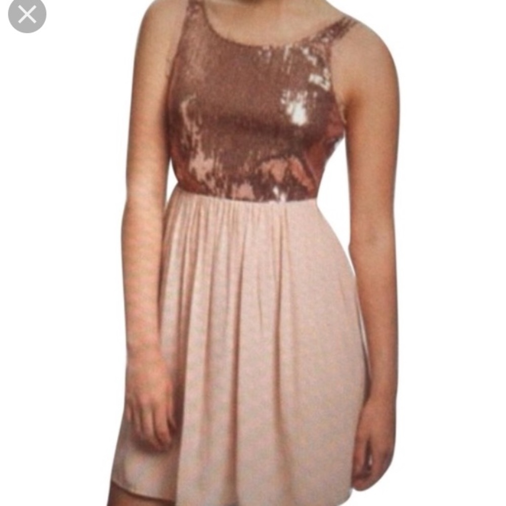 Women’s dress